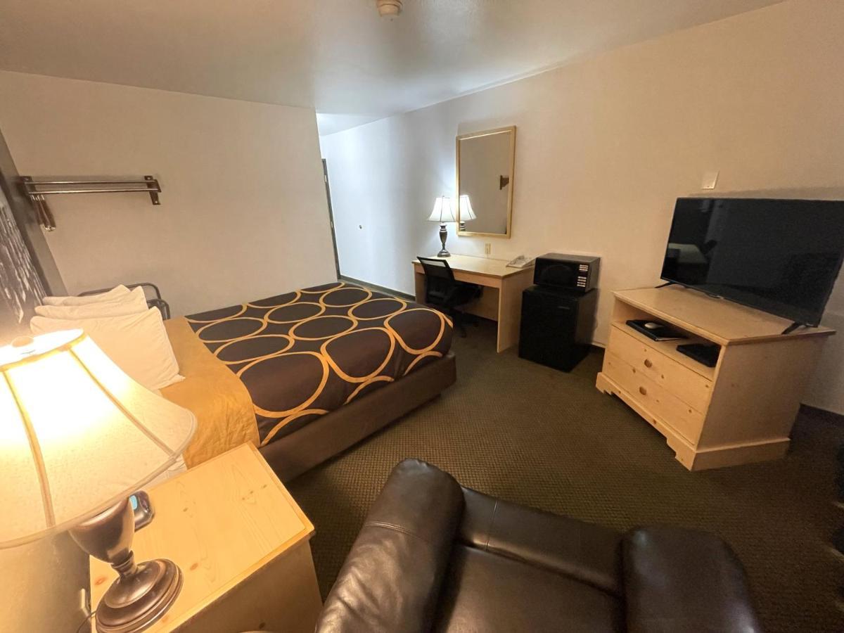 ซูเปอร์ 8 บาย วินด์แฮม มอสโคว์ Motel ภายนอก รูปภาพ