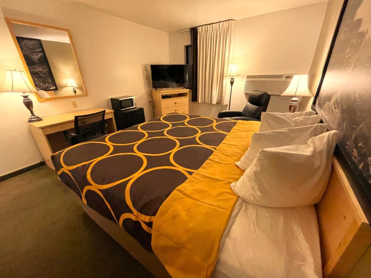 ซูเปอร์ 8 บาย วินด์แฮม มอสโคว์ Motel ภายนอก รูปภาพ